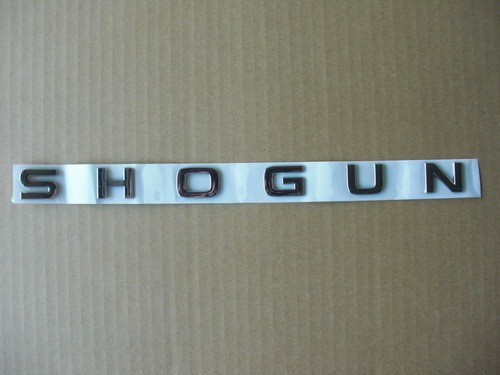 パジェロ(V80/90系）用のSHOGUN仕様エンブレム（英国三菱純正OP）のご